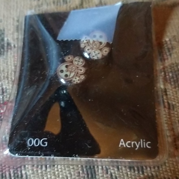 Body Jewelry Ear Gauges multiple different pairs - Picture 2 of 5